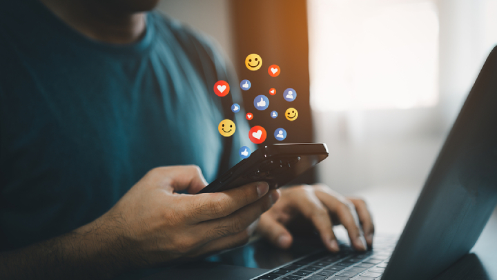 Social Listening 101: A Guide To Understanding Customer Sentiment